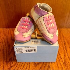 Robeez🎀-Brand new, Never worn!